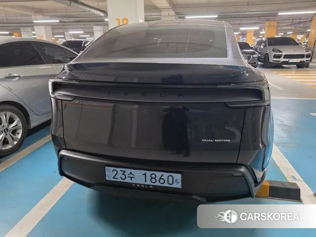 Tesla Model Y 2025 Серый из Кореи, фото 5