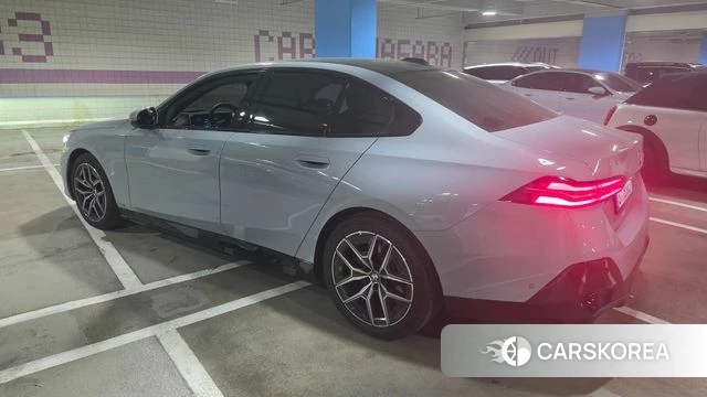 BMW 5 Series (G60) id 4910857 из Кореи 14