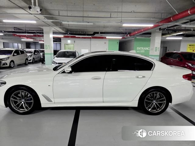 BMW 5 Series (G30) id 3821086 из Кореи 12