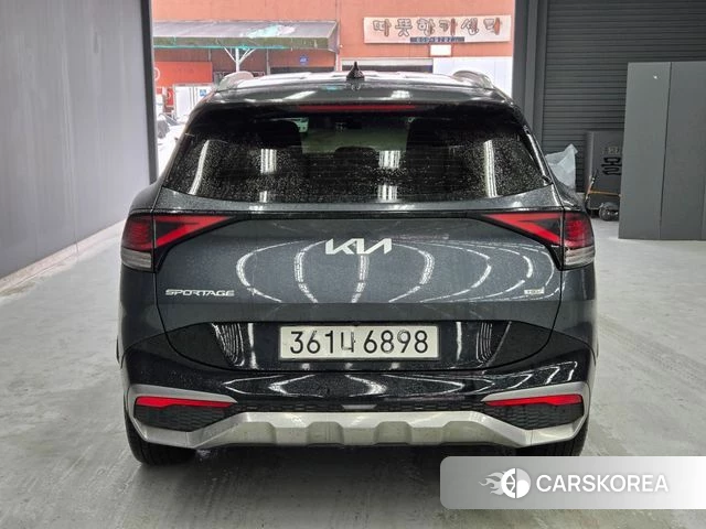 Kia Sportage 5th Generation Hybrid 2023 Серый из Кореи, фото 4