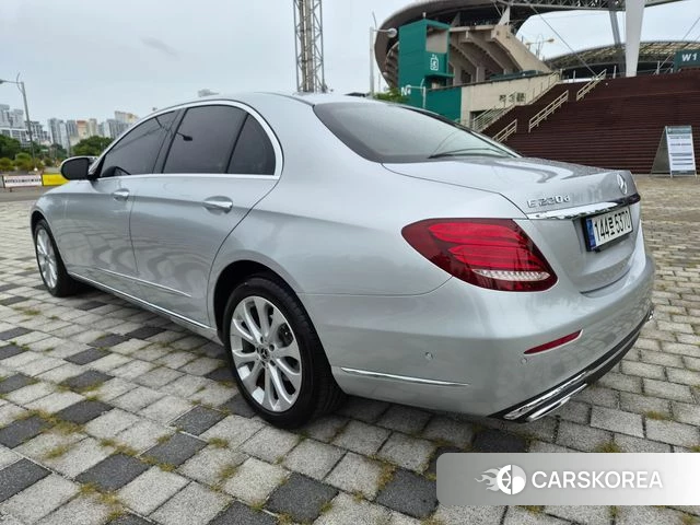 Mercedes-Benz E-Class W213 id 4567924 из Кореи 14
