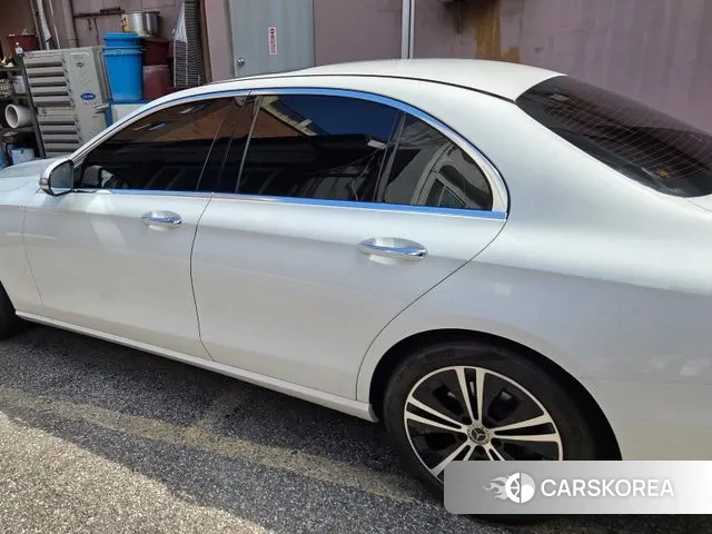 Mercedes-Benz E-Class W213 2021 Белый из Кореи, фото 4