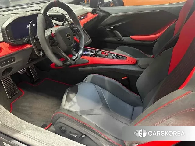 Lamborghini Revuelto id 3757709 из Кореи 14