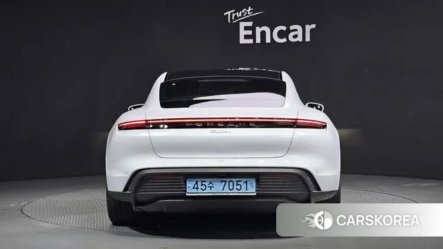 Porsche Taycan id 3654230 из Кореи 14