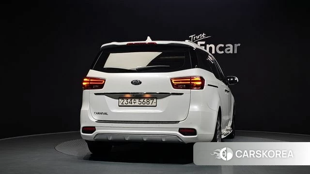 Kia The New Carnival id 4403436 из Кореи 14