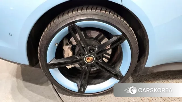 Porsche Taycan id 3788274 из Кореи 14