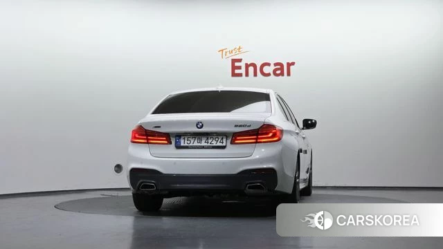 BMW 5 Series (G30) id 4557423 из Кореи 14