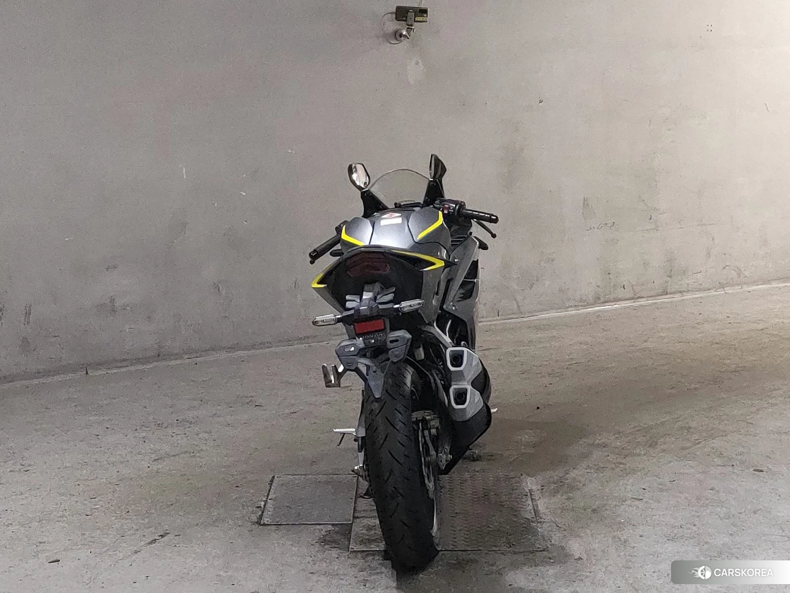 Honda CBR250RR 2017 из Японии, фото 2