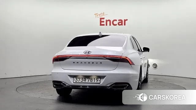 Hyundai The New Grandeur IG id 3444015 из Кореи 14