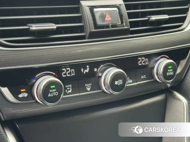 Honda Accord id 4209725 из Китая 12