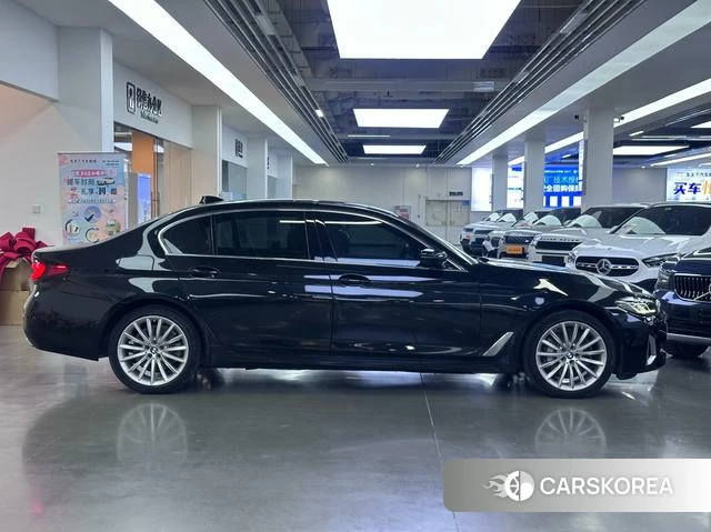 BMW 5 series id 4271735 из Китая 8