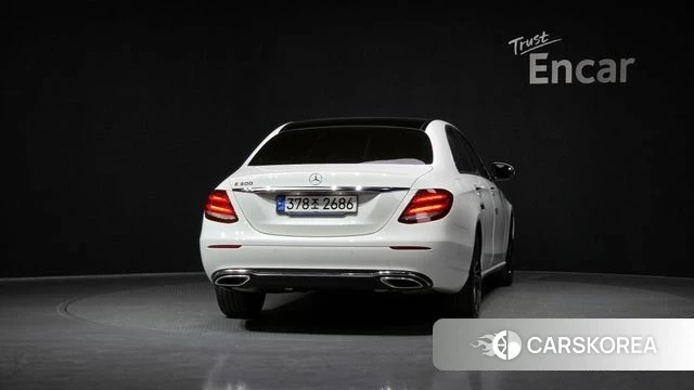 Mercedes-Benz E-Class W213 id 4187796 из Кореи 27
