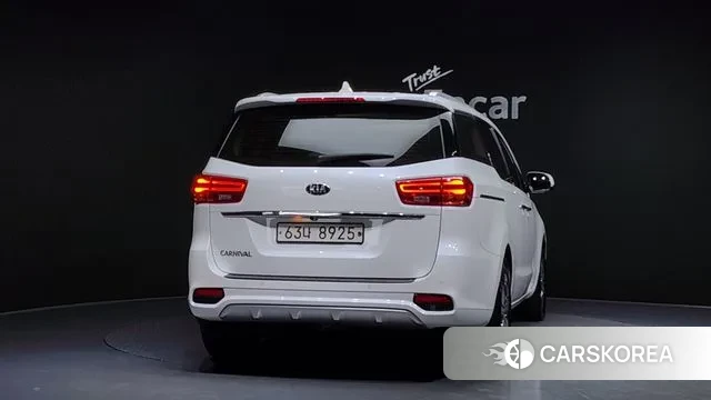 Kia The New Carnival id 3612601 из Кореи 14