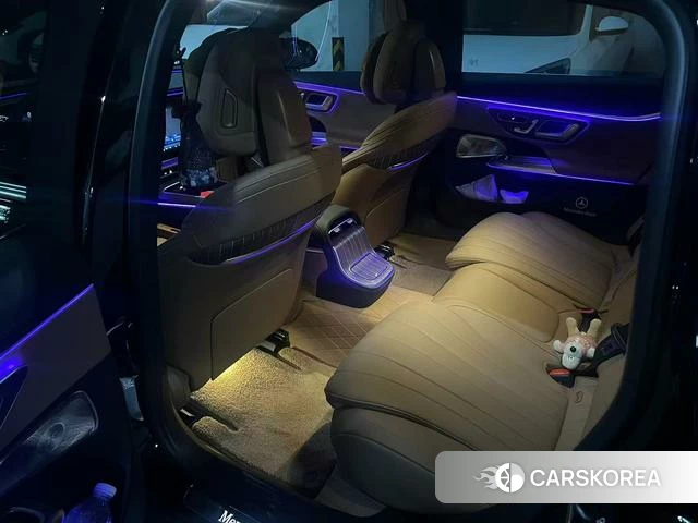 Mercedes-Benz E-class id 4235895 из Китая 4