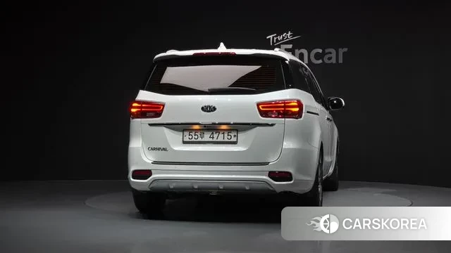 Kia The New Carnival id 3239251 из Кореи 14