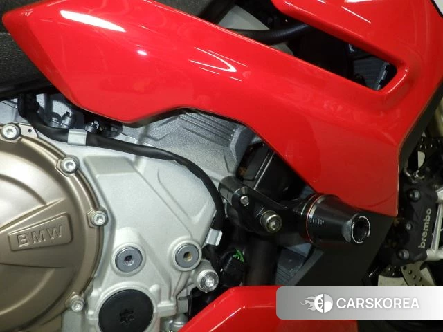 Engine photo