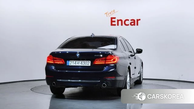 BMW 5 Series (G30) id 3853995 из Кореи 14