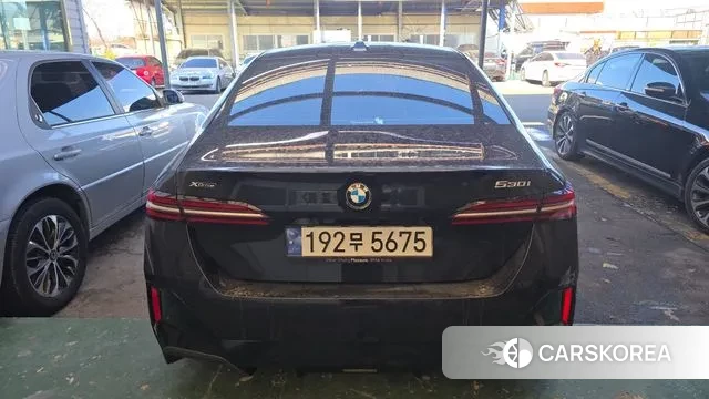 BMW 5 Series (G60) id 3605856 из Кореи 7