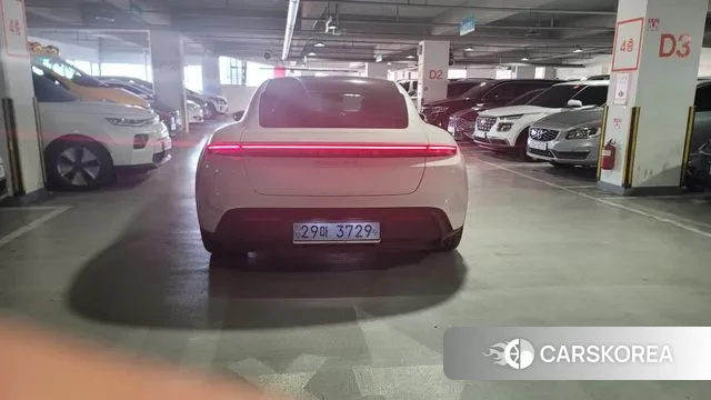 Porsche Taycan id 3384536 из Кореи 7