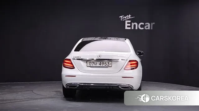 Mercedes-Benz E-Class W213 id 3009224 из Кореи 14