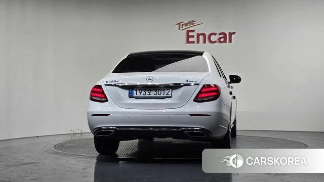 Mercedes-Benz E-Class W213 id 3845145 из Кореи 14