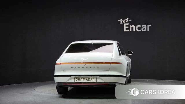 Hyundai Grandeur (GN7) id 4178271 из Кореи 14