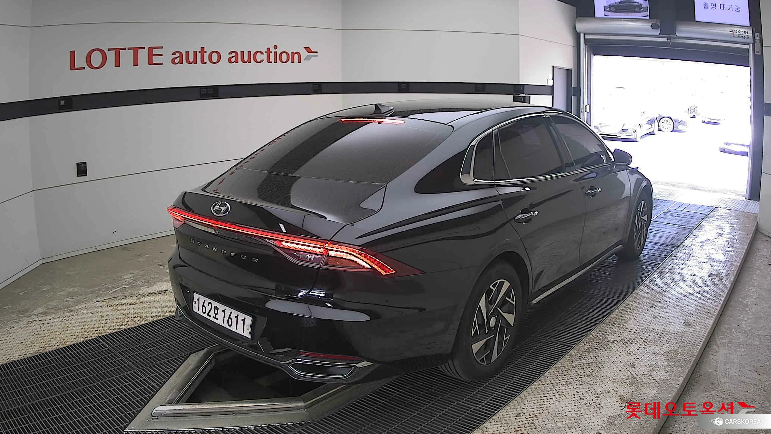 Hyundai Grandeur Hybrid id 4289501 из Кореи 32