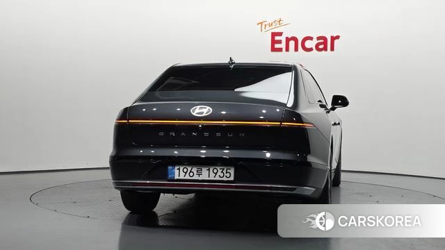 Hyundai Grandeur (GN7) id 4381898 из Кореи 14