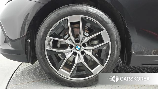 BMW 5 Series (G60) id 4644963 из Кореи 27