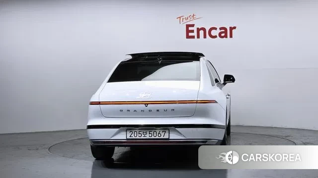 Hyundai Grandeur (GN7) id 3758798 из Кореи 14