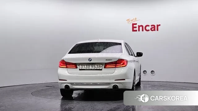 BMW 5 Series (G30) id 3713938 из Кореи 14