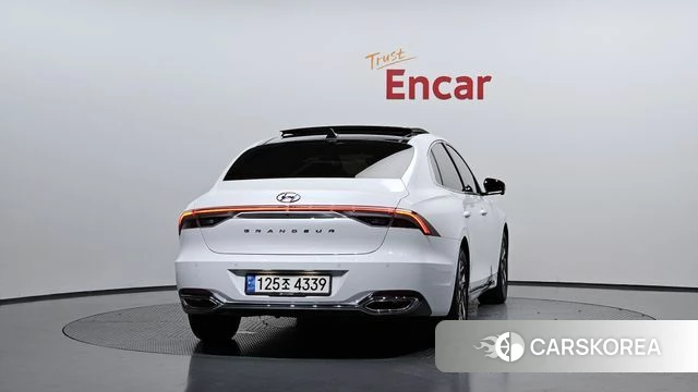 Hyundai The New Grandeur IG Hybrid id 4389256 из Кореи 26