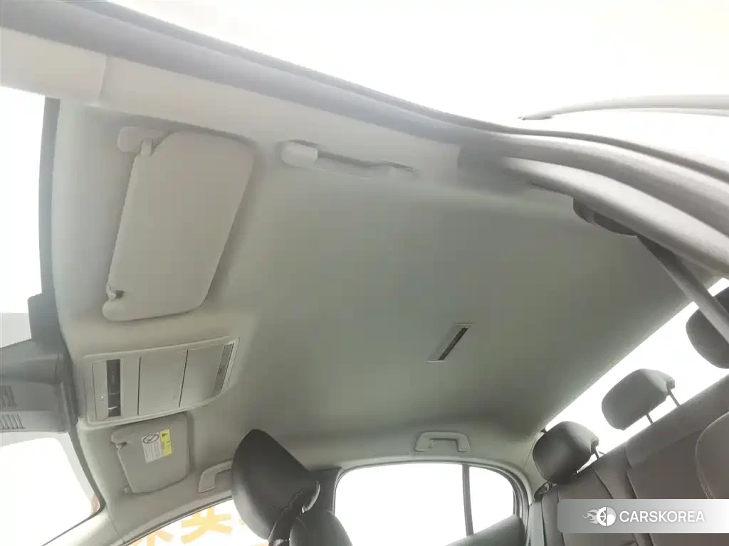Mazda 3 id 4538889 из Китая 18