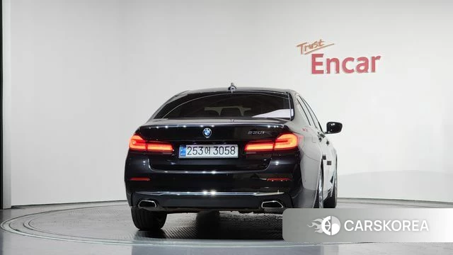 BMW 5 Series (G30) id 3843739 из Кореи 15