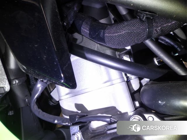 Engine photo
