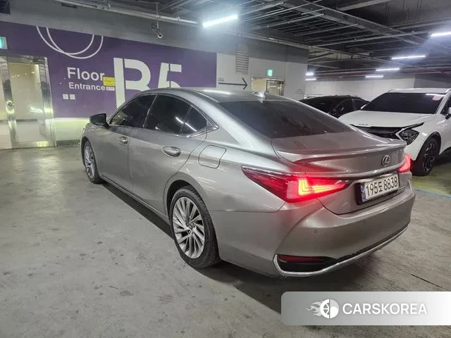 Lexus ES300h 7th generation id 3596695 из Кореи 14