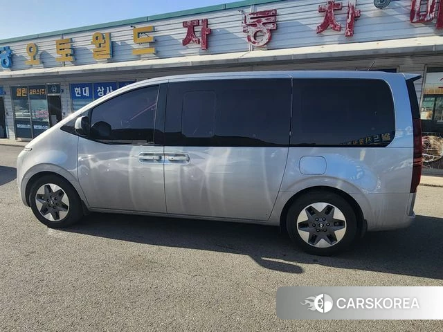 Hyundai Staria id 4624990 из Кореи 14