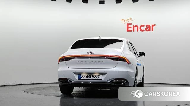 Hyundai The New Grandeur IG id 4702010 из Кореи 24
