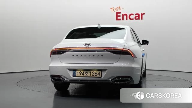 Hyundai The New Grandeur IG Hybrid id 4382625 из Кореи 14