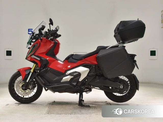 Проданный Honda X-ADV 750 2023 из Японии, фото 2