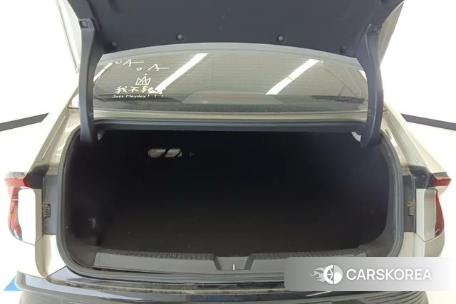 Wuling Automobile Wuling Starlight PHEV id 4215152 из Китая 11