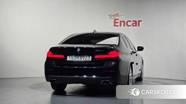 BMW 5 Series (G30) id 4632351 из Кореи 27
