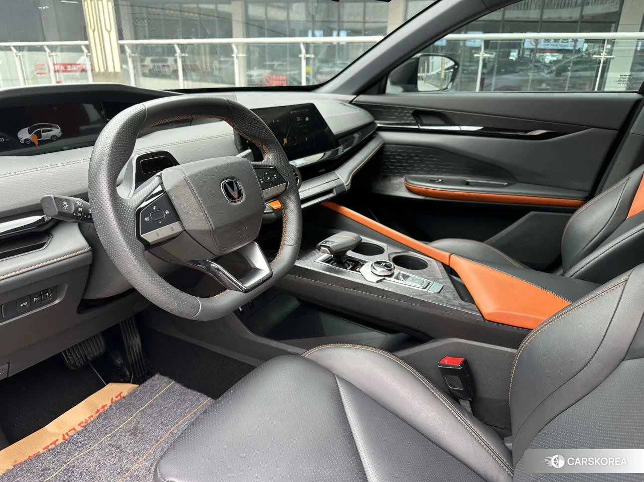 Chang'an UNI-V 2022 Серебристо-серый из Китая, фото 6