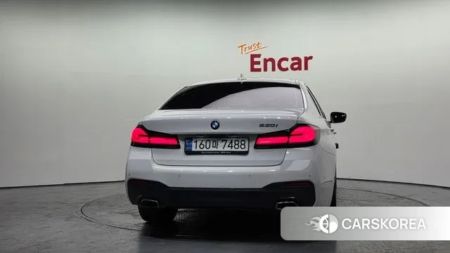 BMW 5 Series (G30) id 3646216 из Кореи 14