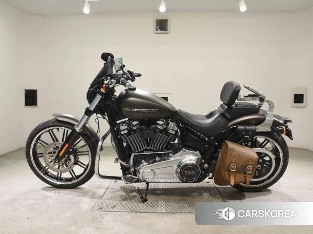Проданный Harley-Davidson Softail Breakout FXBRS1868 2020 из Японии, фото 2
