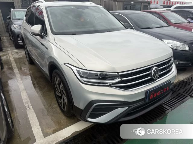 Volkswagen Tiguan L id 4217539 из Китая 14