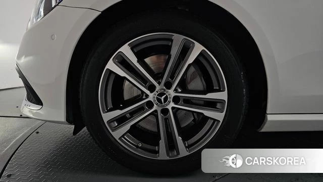 Mercedes-Benz E-Class W213 id 4651444 из Кореи 29