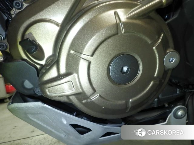 Engine photo