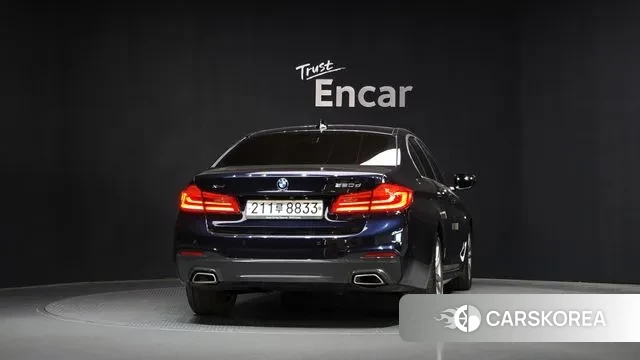 BMW 5 Series (G30) id 3396897 из Кореи 14