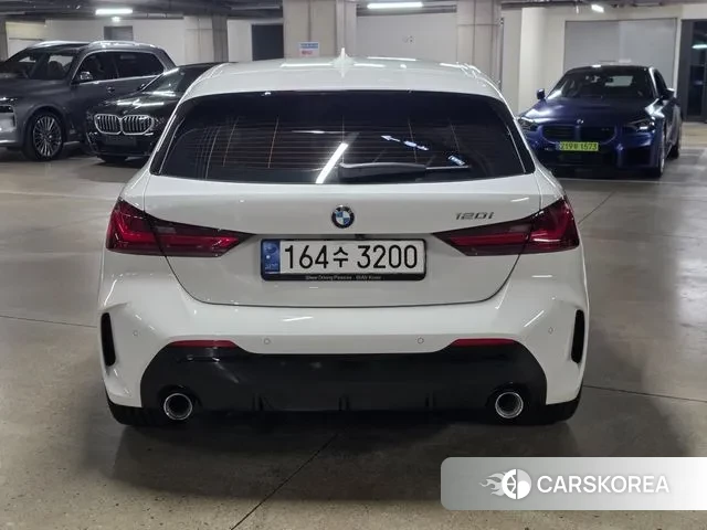 BMW 1 Series (F40) id 3279771 из Кореи 14